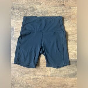 All In Motion Size M Black biker shorts